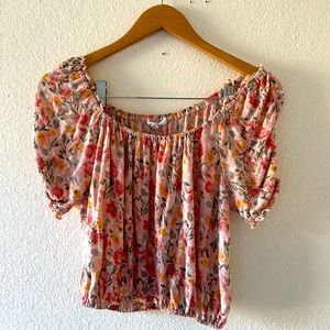 Off the shoulder Crop